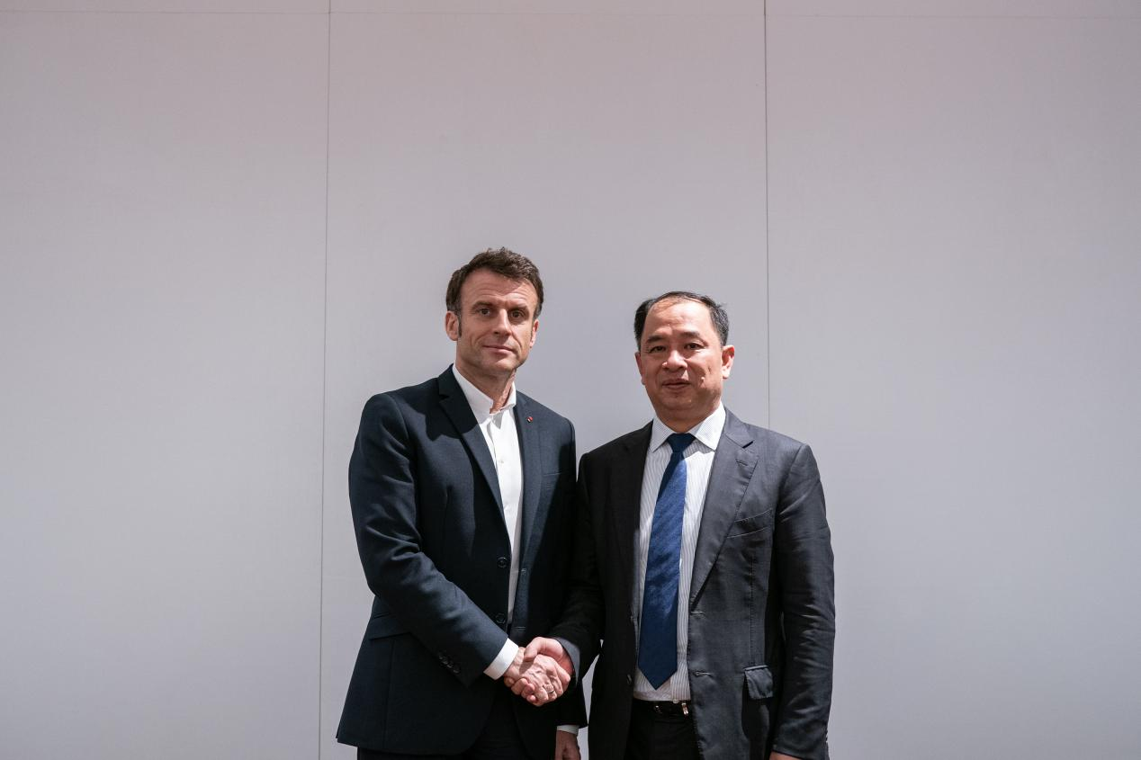 “感謝你們投資法國(guó)！”法國(guó)總統(tǒng)馬克龍會(huì)見(jiàn)公司唐杰雄董事長(zhǎng)