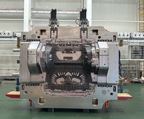 年產(chǎn)400套復(fù)雜精密壓鑄模具。